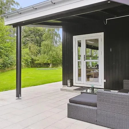 Vakantiehuis Merilin - 300m From The Sea By Interhome Bøtø By