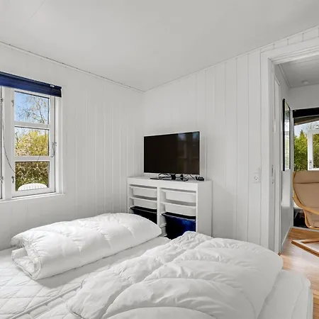 Merilin - 300m From The Sea By Interhome * Bøtø By